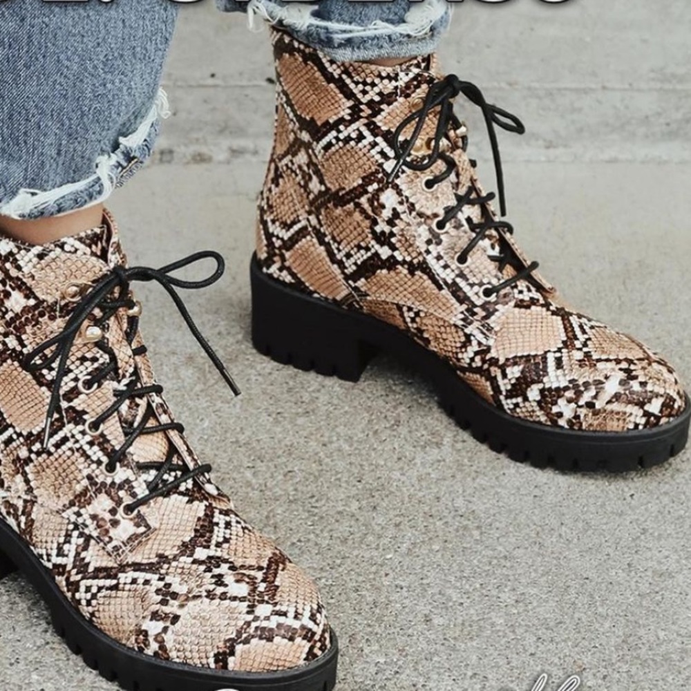 Tan Snake print boots, new, 6.5